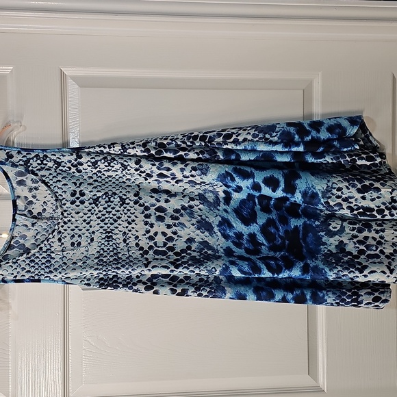 NWOT Isla Bonita Sleeveless Tank Style Cover Up in Blue/Whites one size fits all - Picture 6 of 10